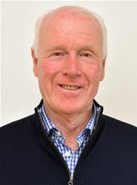 Profile image for Councillor Robert Llewelyn Jones